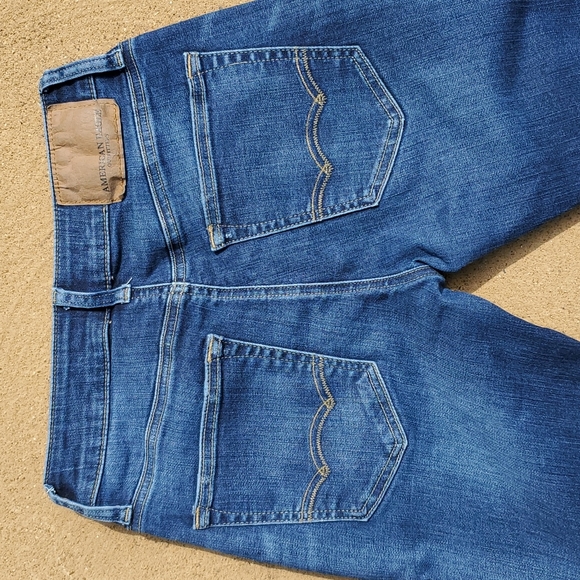 American Eagle Extreme Flex Slim Medium Wash Jeans Size 26 X 28. - Picture 2 of 11